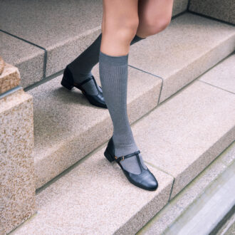 T STRAP PUMPS
