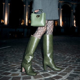 “APEMA LONG BOOTS & ANELLI TURN LOCK”